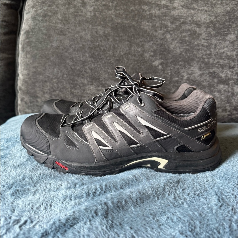 Salomon Eskape GTX Hiking Shoes